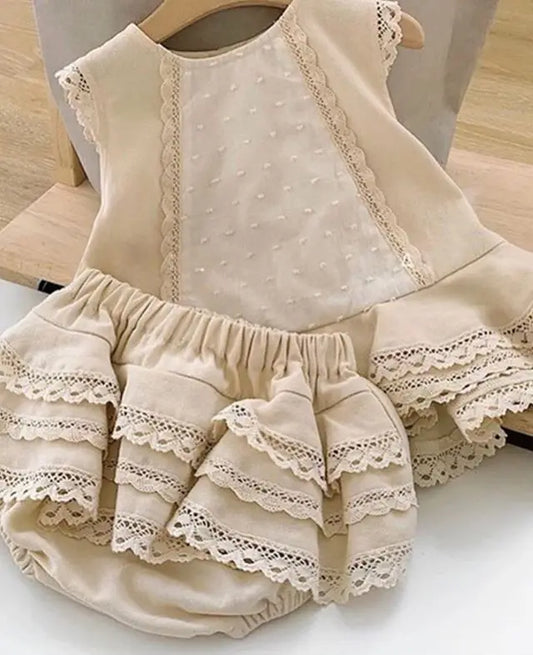 Neutral Babe